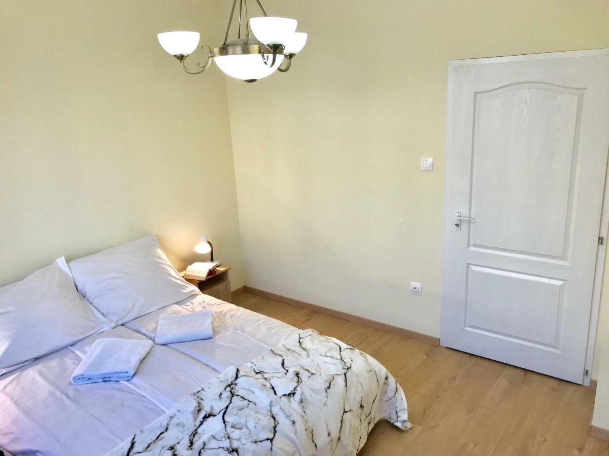 Ella Apartman Debrecen Exteriör bild
