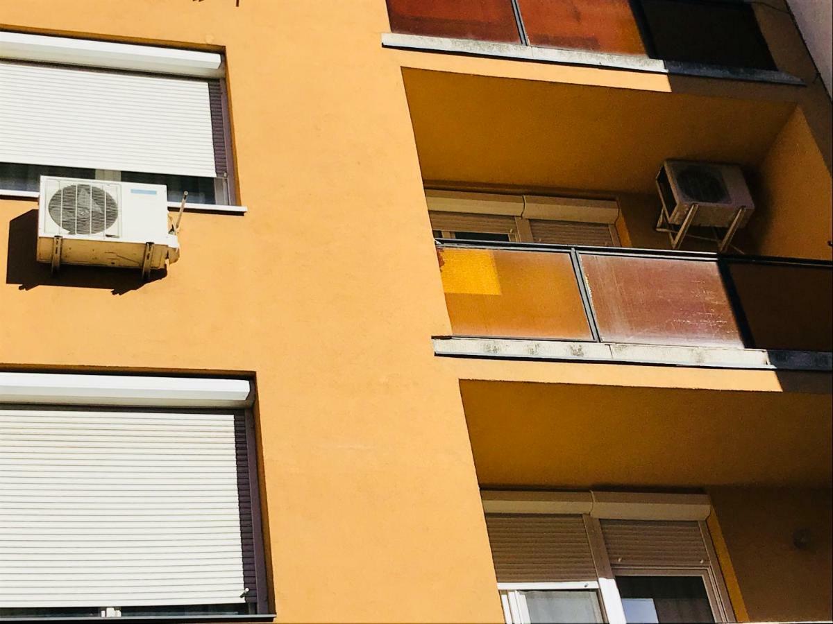 Ella Apartman Debrecen Exteriör bild