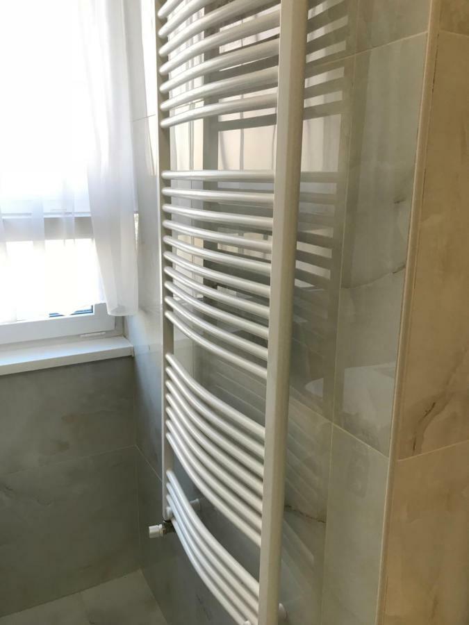 Ella Apartman Debrecen Exteriör bild
